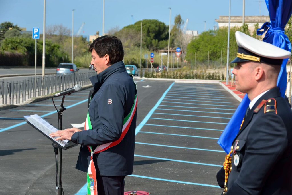 Civitavecchia, il parcheggio davanti al Tribunale è stato intitolato a Rosario Livatino