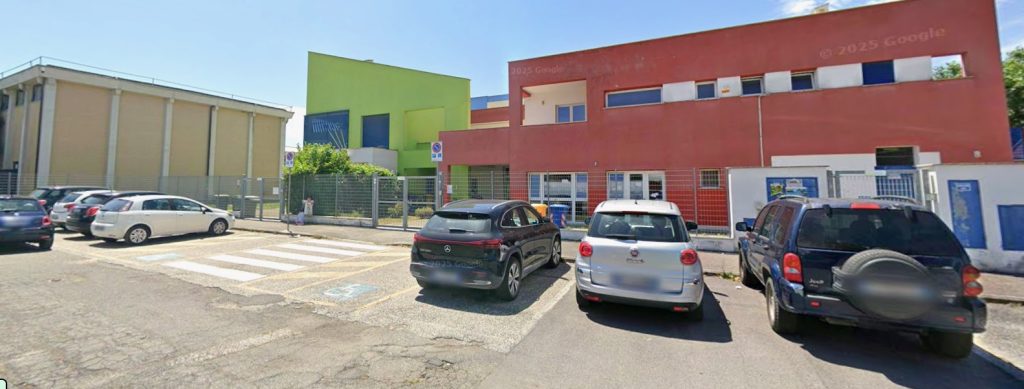 Buco nella recinzione, bimbo di 5 anni si allontana da scuola a Marina di Cerveteri