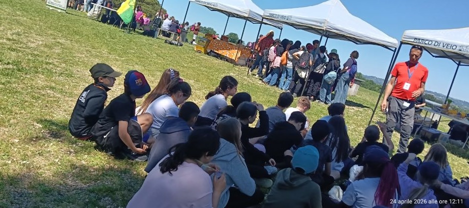 Cerveteri, i bambini dell’IC Marina di Cerveteri in visita a Floracult, nella tenuta delle sorelle Fendi