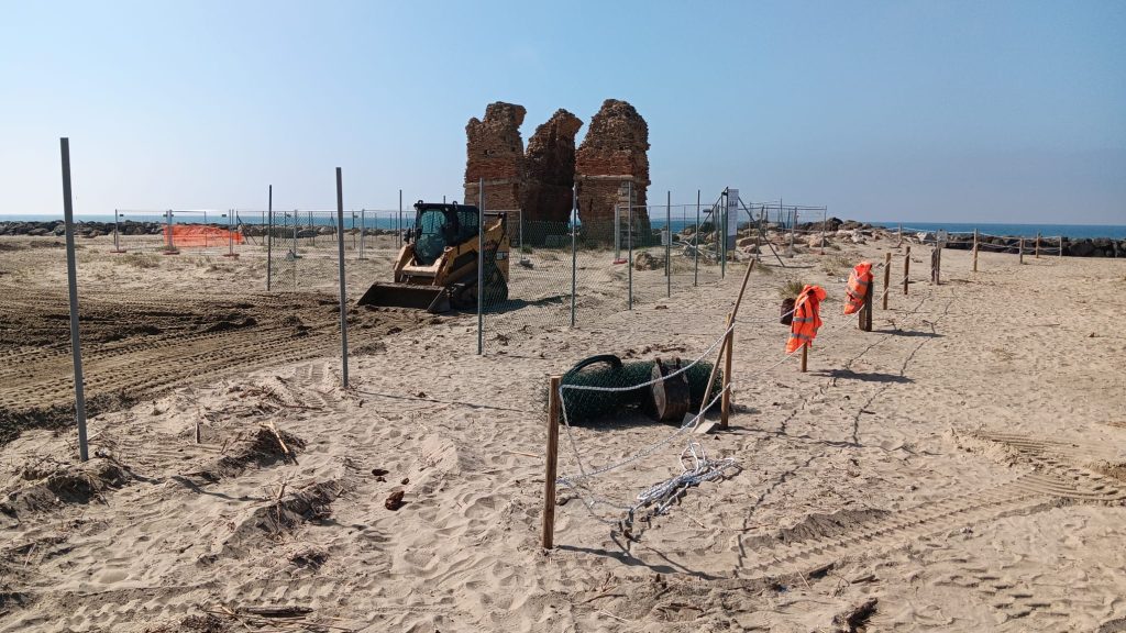 Ladispoli, Torre Flavia parte finalmente il restauro. Protocollo speciale per salvare dune, flora e Fratino