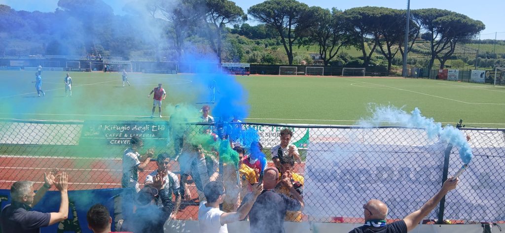 Cerveteri, il Galli esplode di gioia. 2-0 al Santa Marinella e salvezza ormai a un passo