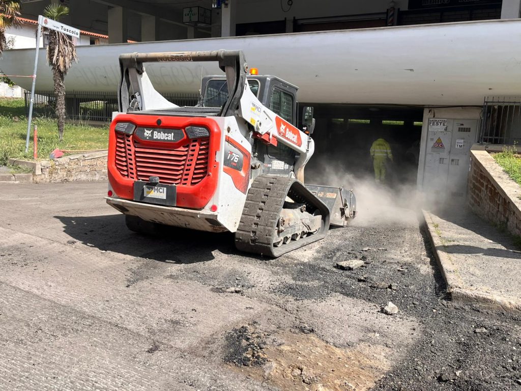 Cerveteri, ripristinato l’intero manto stradale di Via e Largo Tuscolo a Cerenova 