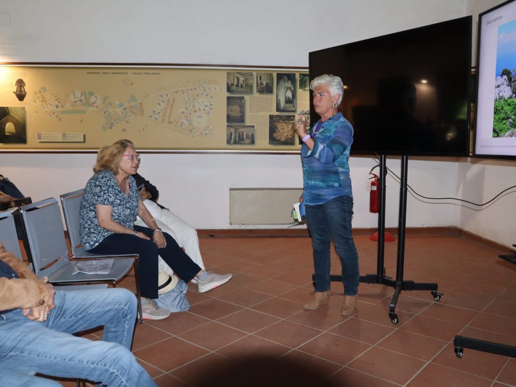 Cerveteri, nella Necropoli Banditaccia si sono celebrati gli uccelli migratori tra archeologia, natura e bambini
