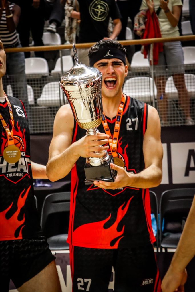 Da Cerveteri all’Olanda, Claudio Tomasicchio è campione Under 22 di basket con gli Hot Pepper Heat