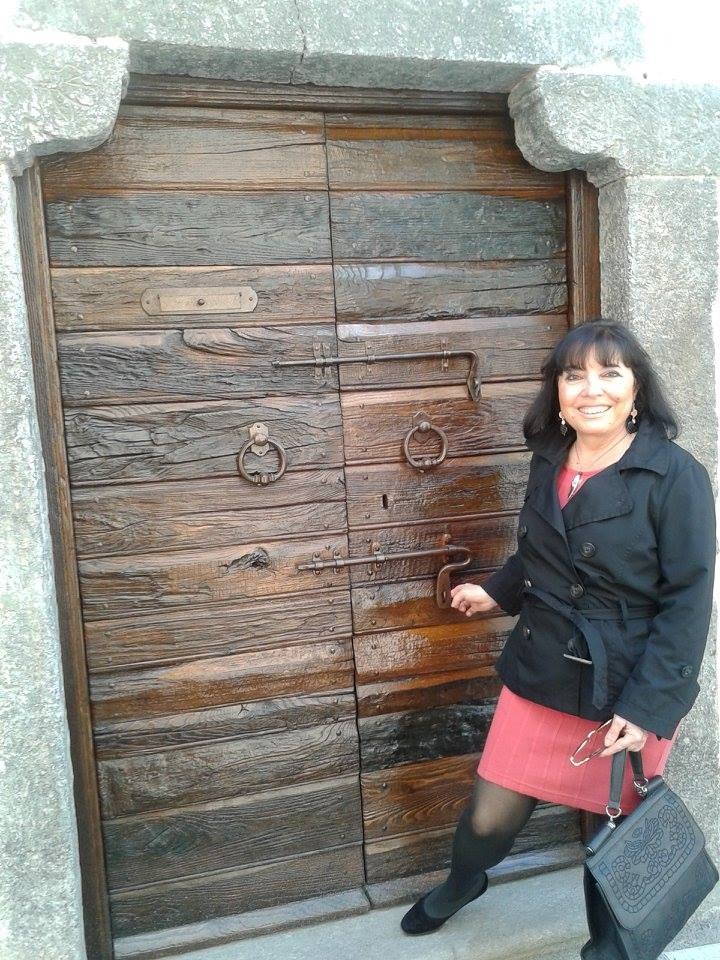 Daniela Alibrandi, il commissario Rosco torna nelle librerie, e guarda al mondo