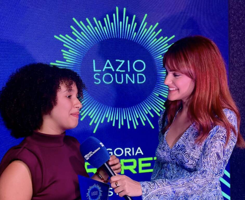 Melissa Salvino, giovane cantante di Cerveteri, ha vinto la finale della categoria “Interpreti” di LAZIOSound 2026