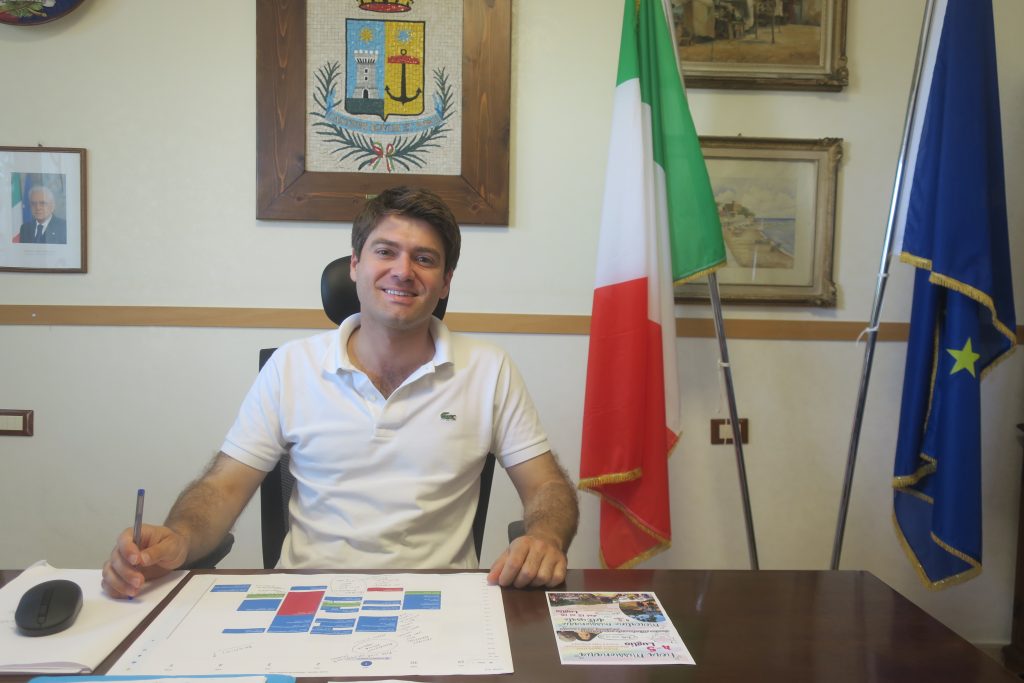 Alessio Manuelli: “Santa Marinella deve tornare un luogo magico”. “Il civismo funziona, ma non basta dirsi civici”