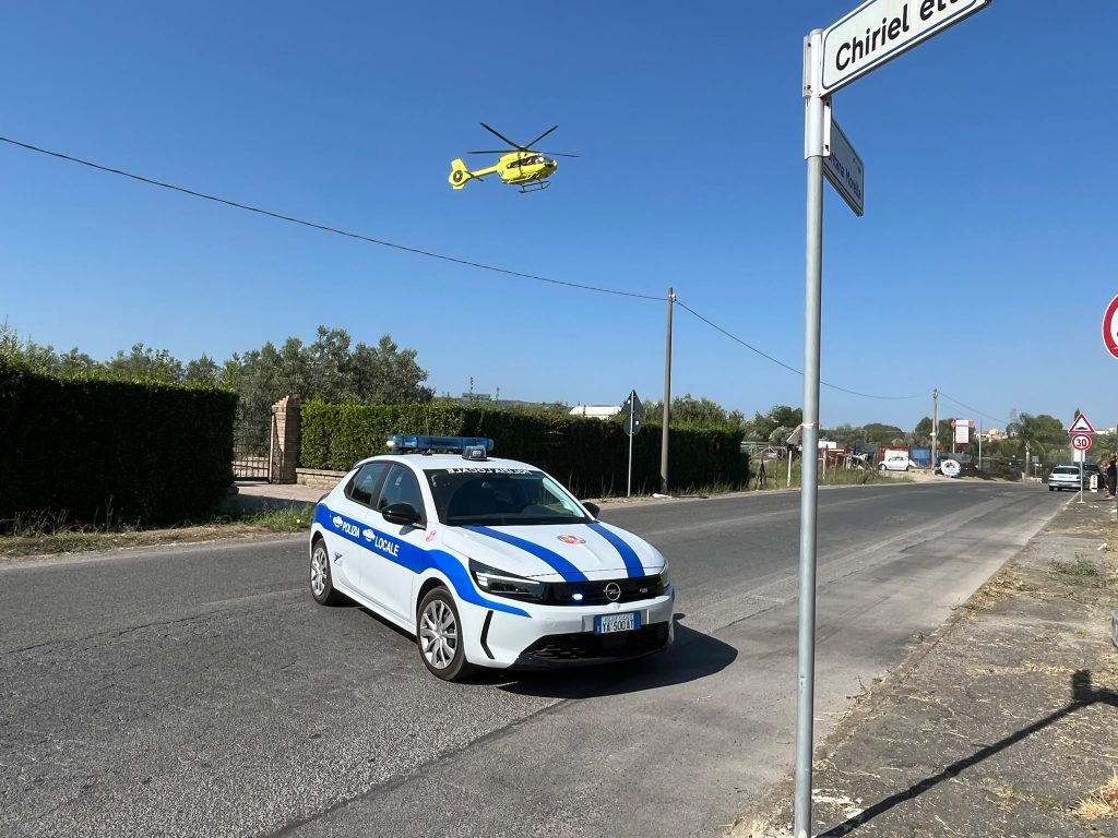 Cerveteri, incidente sulla Fontana Morella: scontro tra uno scooter e un'auto, interviene anche l'eliambulanza