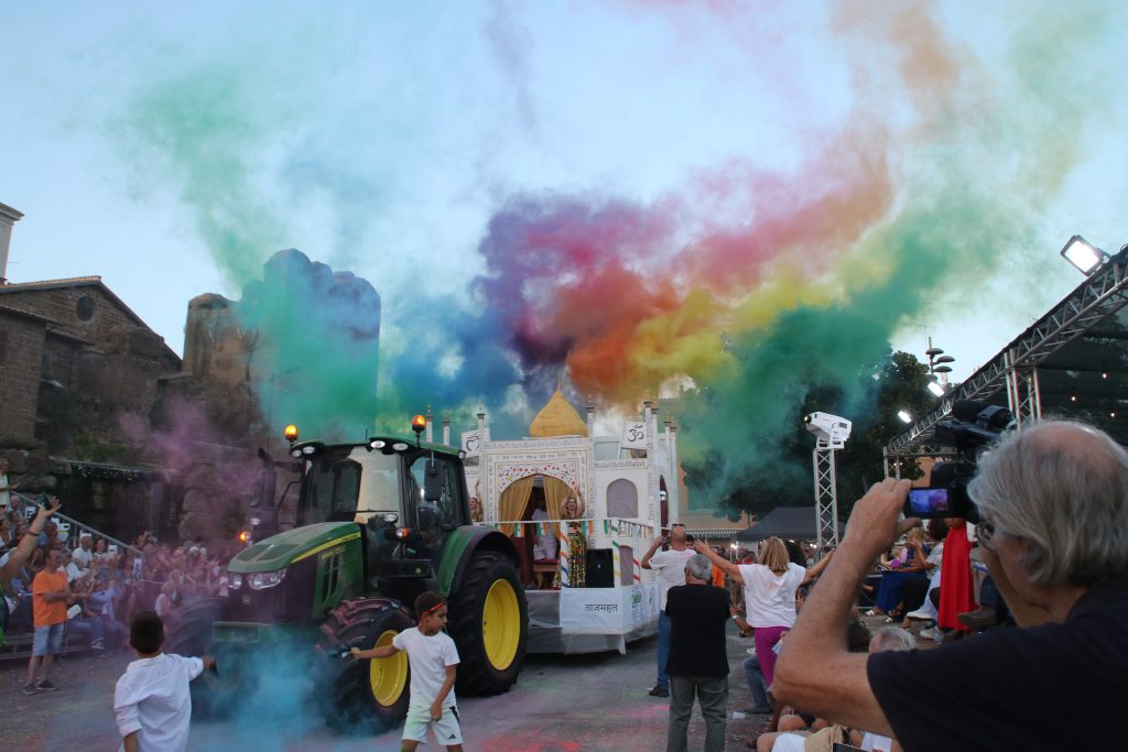 Cerveteri ritrova la sua Sagra. Gubetti: “Nei carri si è vista la bellezza della nostra comunità”