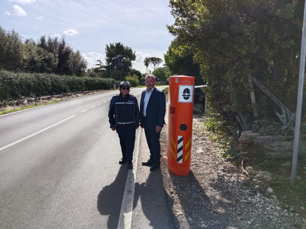 “Velo Ok” e segnaletica lampeggiante in via Doganale e lungo la via di Ceri, il Vicesindaco Ferri: “Intervento su zone segnalate dai cittadini”